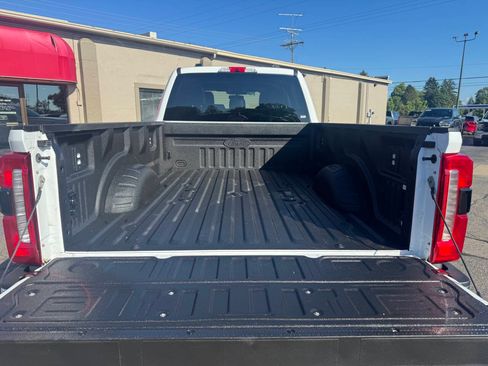 Used 2025 Ford F450 Lariat w/ Camper Package AWD/4WD image 16