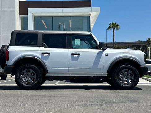 New 2026 Ford Bronco Big Bend AWD/4WD image 2