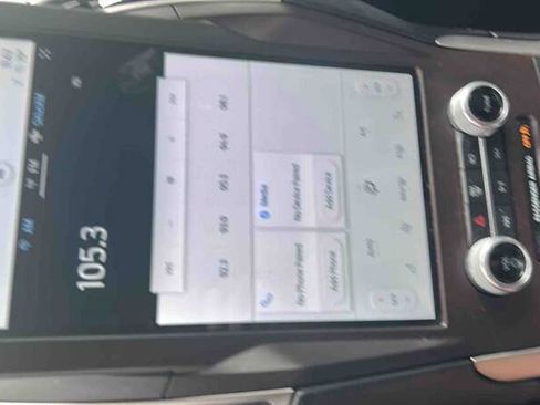 Used 2021 Ford Edge SEL FWD image 19
