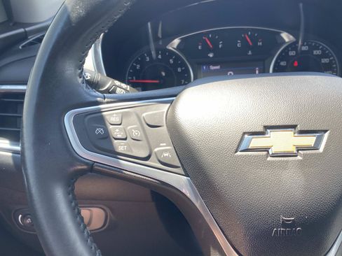 Used 2022 Chevrolet Equinox LT FWD image 26