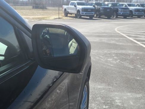 Certified 2023 Ford Explorer XLT w/ Equipment Group 202A image 4