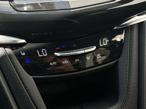 New 2025 Cadillac XT6 Premium Luxury w/ Platinum Package image 24