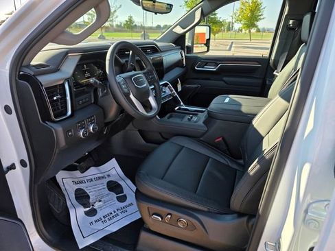 New 2026 GMC Sierra 3500 Denali w/ Denali Reserve Package image 8