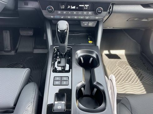 New 2026 Subaru Outback Touring XT AWD/4WD image 16