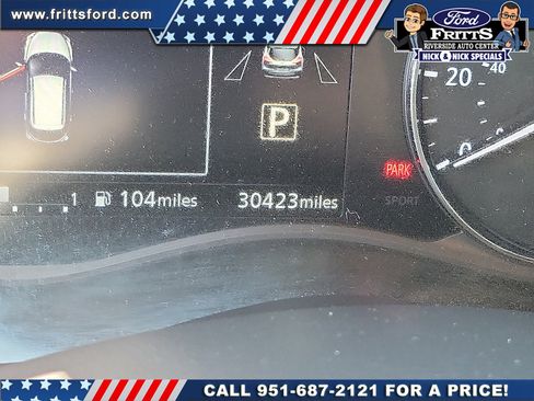 Used 2023 Nissan Kicks SV FWD image 2