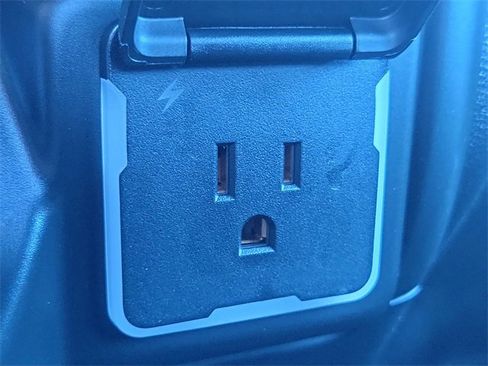 Used 2024 Chevrolet Silverado 1500 W/T w/ WT Value Package image 16