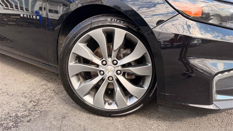 Used 2018 Chevrolet Malibu Premier w/ Premier Sun and Wheel Package FWD image 15