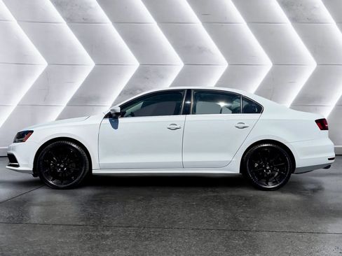 Used 2017 Volkswagen Jetta S w/ Jetta S Cold Weather Package FWD image 5