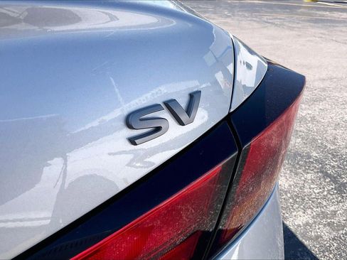 Used 2024 Nissan Altima 2.5 SV AWD/4WD image 8