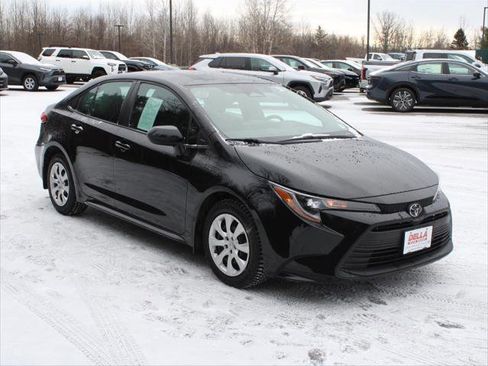 Certified 2023 Toyota Corolla LE image 3