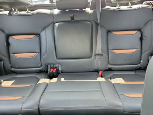 Used 2021 GMC Sierra 1500 AT4 w/ AT4 Premium Package AWD/4WD image 12