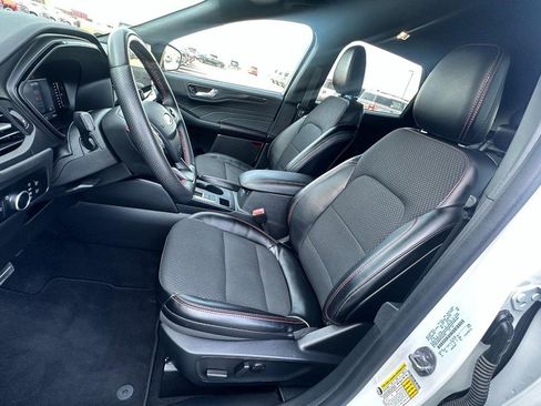 Used 2024 Ford Escape ST-Line w/ Tech Pack #1 AWD/4WD image 7