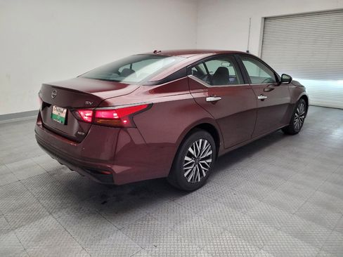 Used 2023 Nissan Altima 2.5 SV image 9