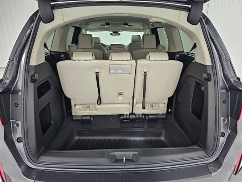 New 2026 Honda Odyssey Touring image 6