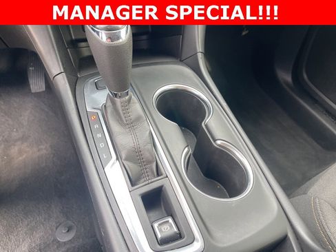 Used 2020 Chevrolet Equinox LT image 28