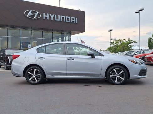 Used 2023 Subaru Impreza Premium image 2