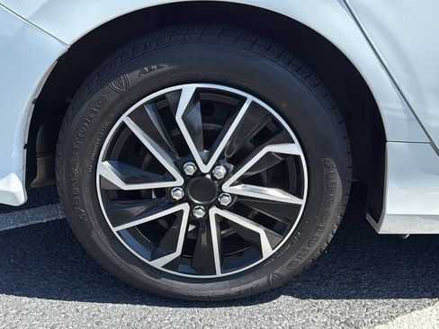 Used 2020 Honda Civic LX image 14