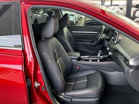 Certified 2023 Nissan Altima 2.5 SR image 9