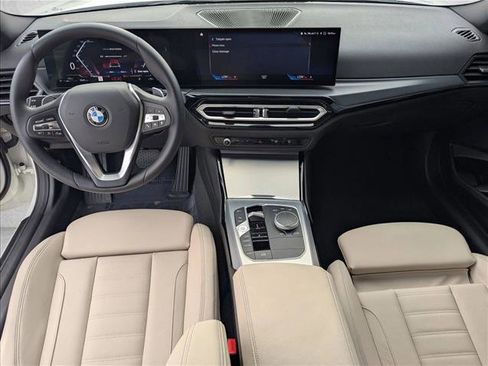 Certified 2023 BMW 230i Coupe w/ Convenience Package image 18