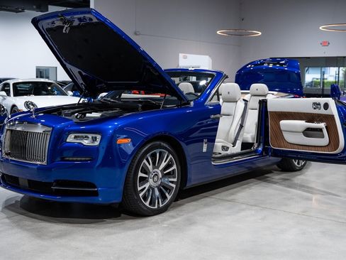 Used 2016 Rolls-Royce Dawn image 36