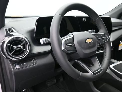 New 2026 Chevrolet Equinox LT FWD image 19