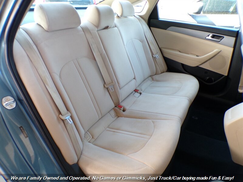Used 2017 Hyundai Sonata SE FWD image 21