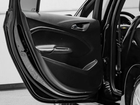 Used 2016 Chevrolet Cruze Premier image 47