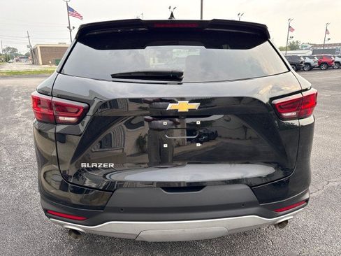 Used 2025 Chevrolet Blazer LT w/ Driver Confidence Package FWD image 4