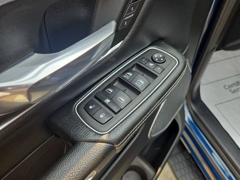 Used 2023 RAM 1500 Laramie AWD/4WD image 13