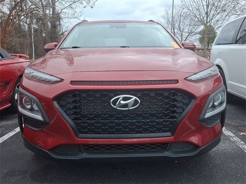 Used 2020 Hyundai Kona SEL image 2
