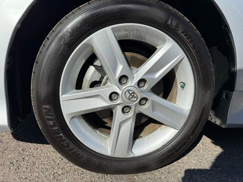 Used 2012 Toyota Camry SE image 44