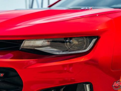Used 2018 Chevrolet Camaro ZL1 RWD image 39