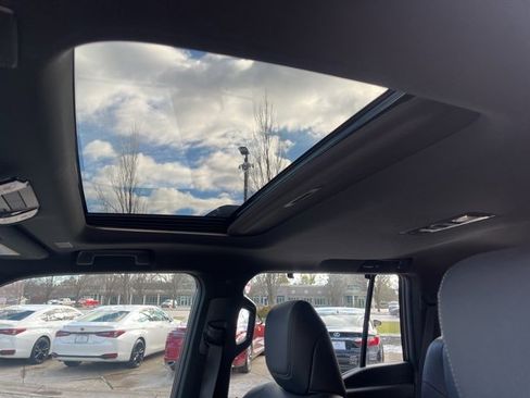 Used 2025 Lexus GX 550 image 15