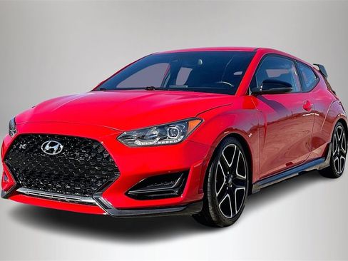 Used 2021 Hyundai Veloster N image 2