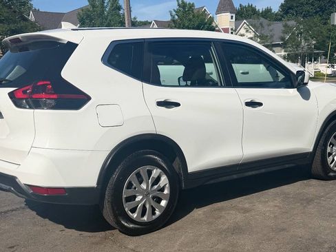 Used 2018 Nissan Rogue S FWD image 8
