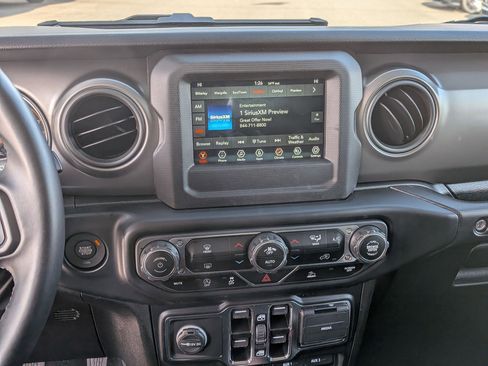 Used 2022 Jeep Wrangler Unlimited Sport image 20