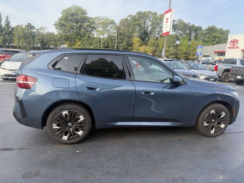 Used 2025 BMW X3 xDrive30i w/ M Sport Package image 9