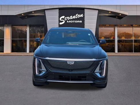 Used 2024 Cadillac Lyriq Luxury RWD image 8