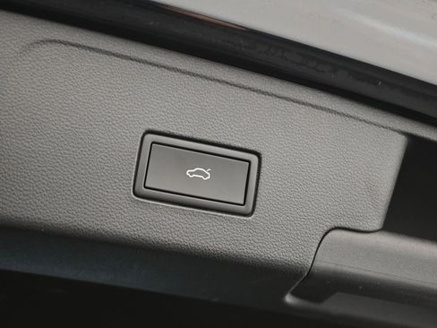 Used 2024 Volkswagen Atlas Cross Sport SEL Premium R-Line image 42