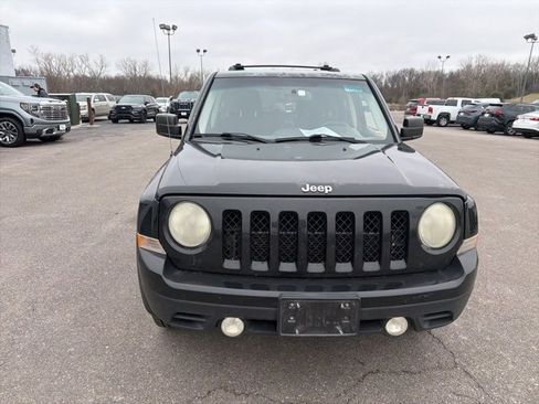 Used 2012 Jeep Patriot Latitude image 4