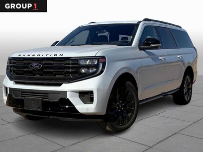 New 2025 Ford Expedition Max Platinum w/ Stealth Appearance Package