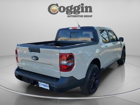 New 2025 Ford Maverick Lariat w/ Black Appearance Package image 4