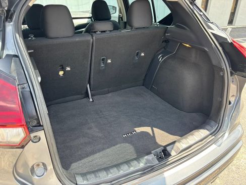 Used 2024 Nissan Kicks SV FWD image 61