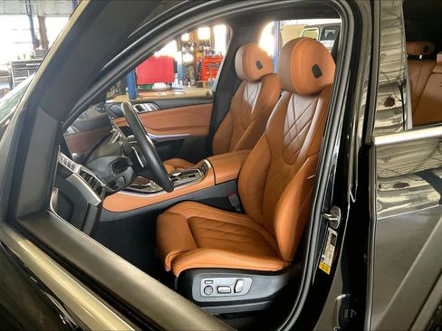 Certified 2024 BMW X5 sDrive40i w/ Parking Assistance Package image 7