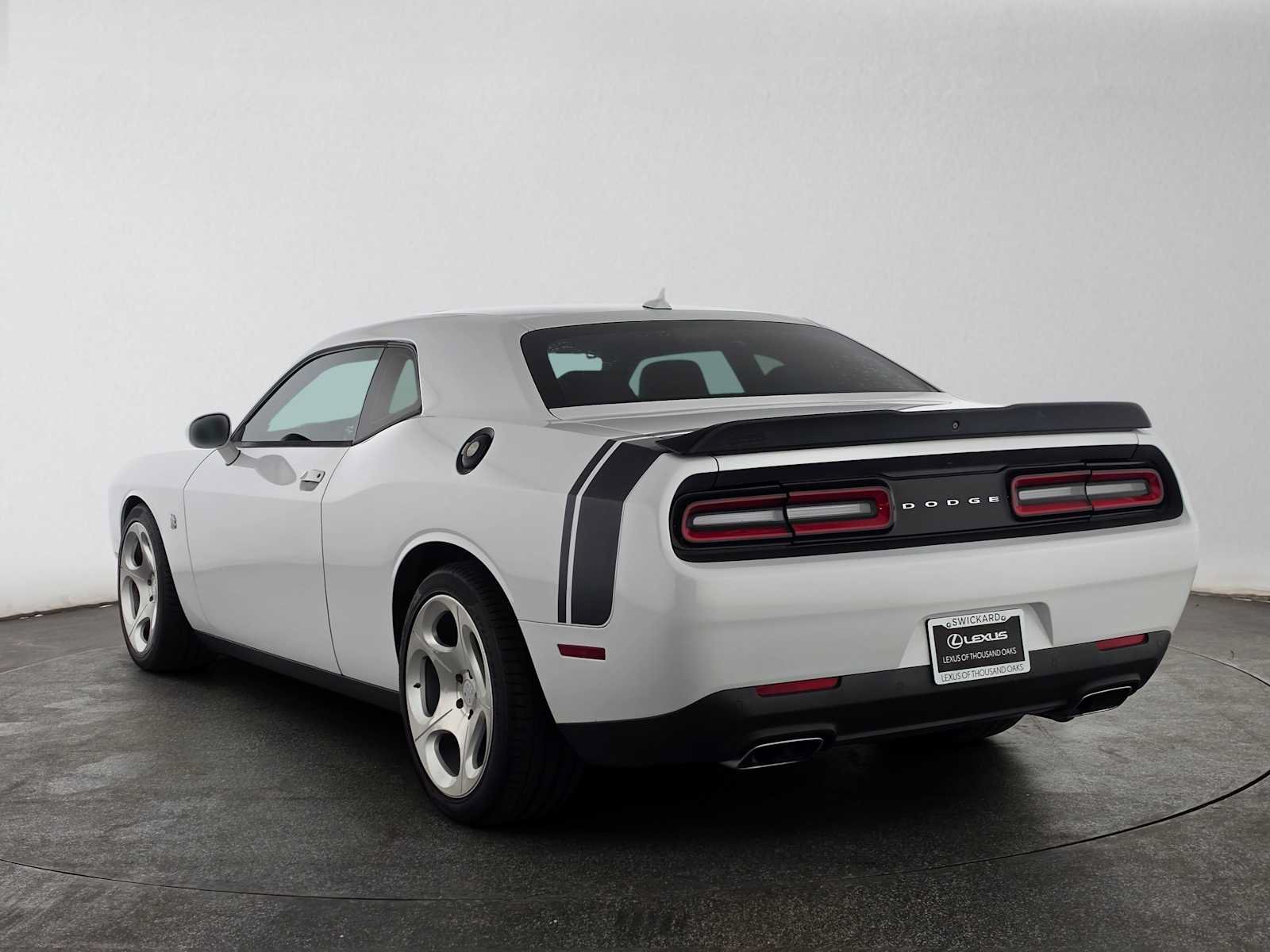 Used 2018 Dodge Challenger R/T Scat Pack RWD image 5
