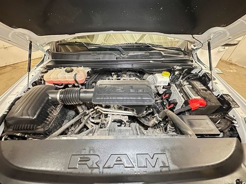 Used 2022 RAM 1500 Big Horn AWD/4WD image 60