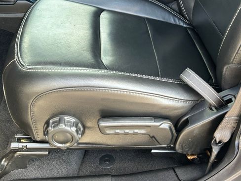 Used 2021 Jeep Wrangler Unlimited Sahara w/ Cold Weather Group image 16