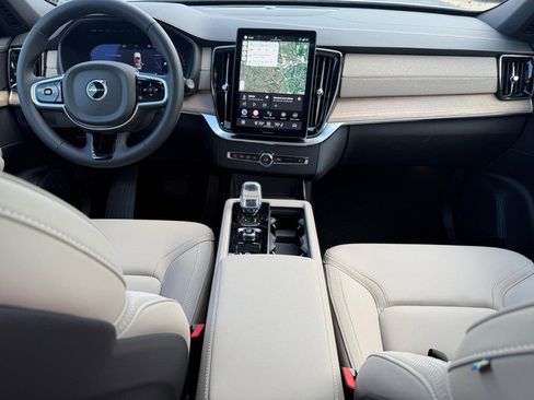 New 2026 Volvo XC90 B5 Plus image 7