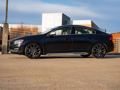 Used 2016 Volvo S60 T5 Premier w/ Convenience Package image 3