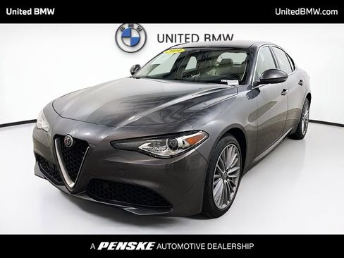 Used 2019 Alfa Romeo Giulia Ti w/ Quick Order Package 22X Lusso image 1